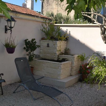 la PASSERONNE Barbentane Exterior foto